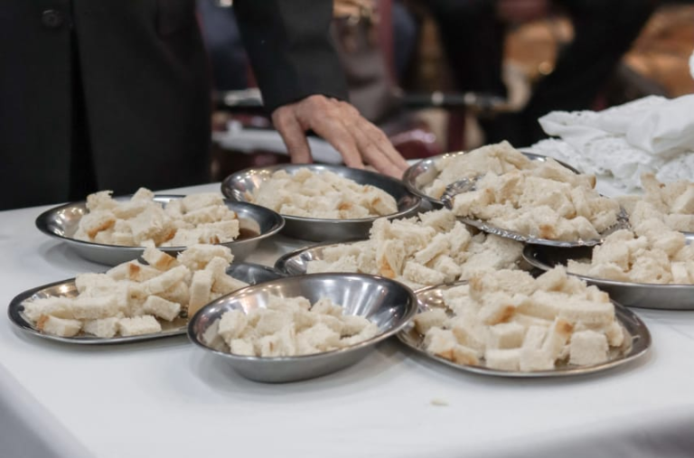 Primeira segunda-feira de outubro foi marcada pela celebração da Santa Ceia do Senhor pela IADESL